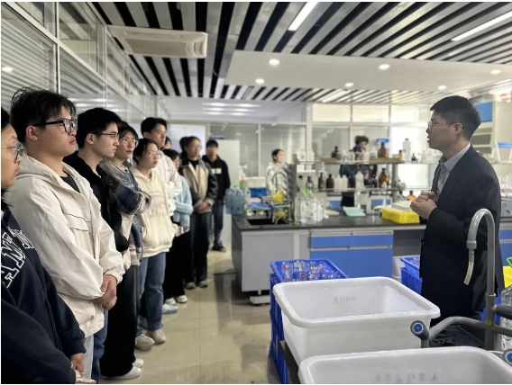 1711502166177476.png 1711502166177476.png